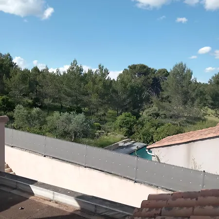 Privative Piscine Boulodrome Barbecue *
